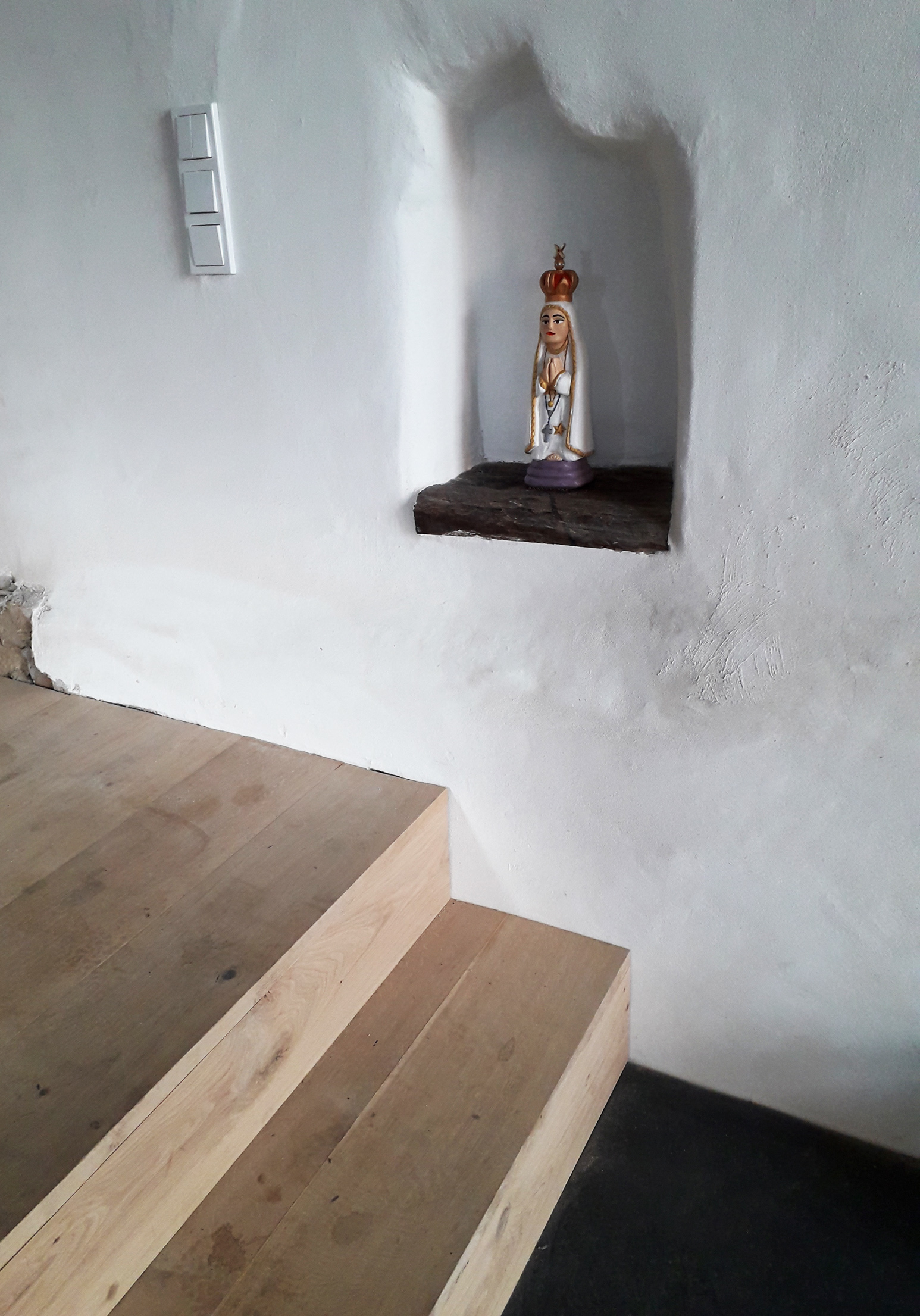 06 loftnische
